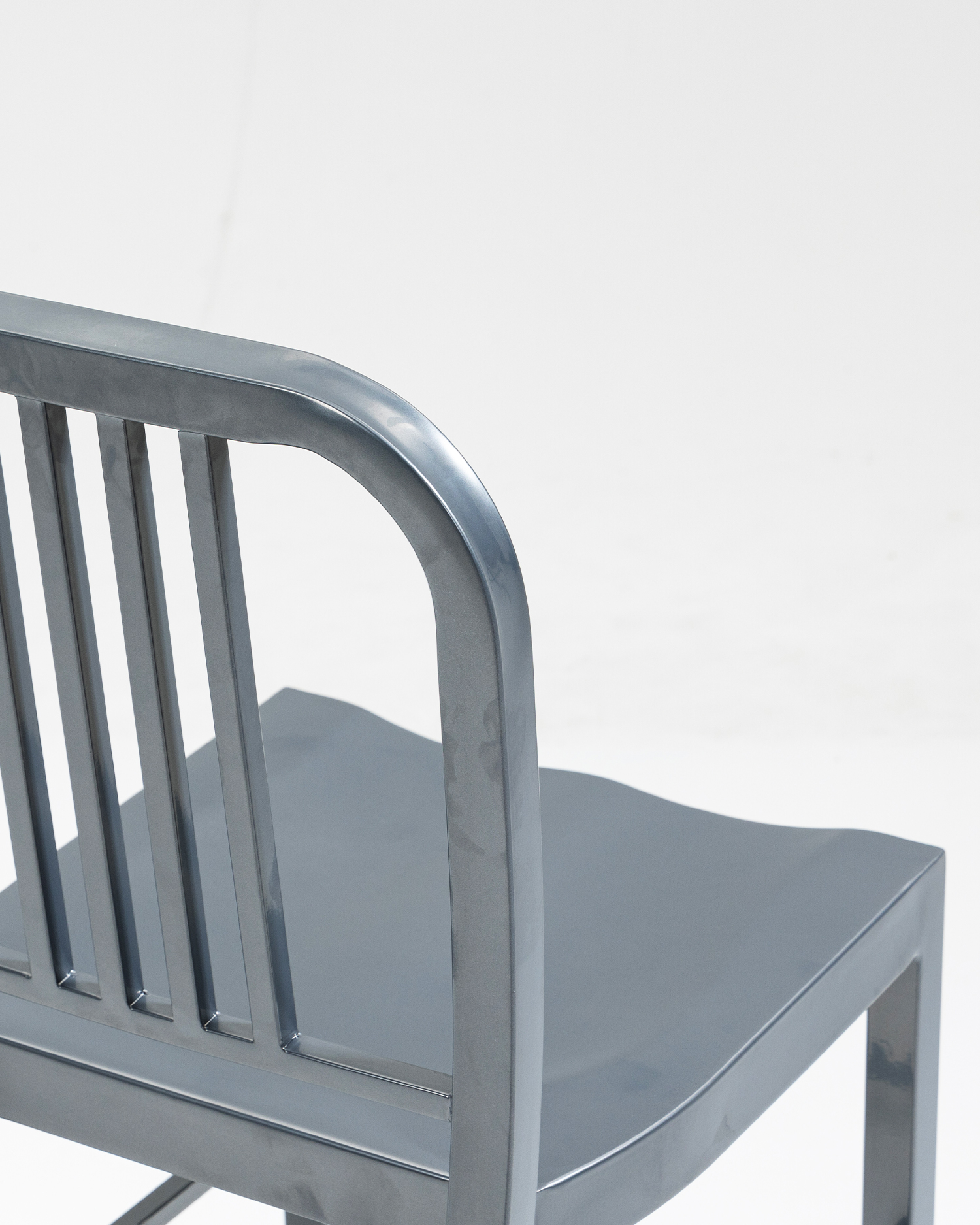 DIGELLUS Design ferrum Cathedra DIGELLUS Design ferrum Cathedra